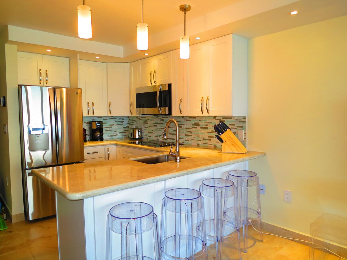 2Br Luxury Beachfront Duplex Villa On Sapphire Beach III East End  Exterior foto